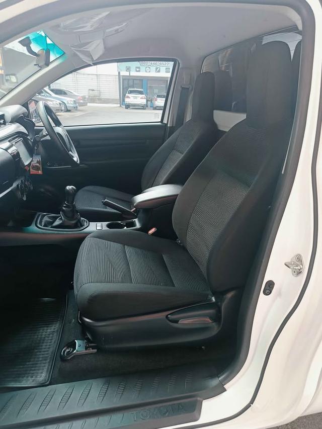 Toyota Revo Standard 2.8J+ ปี 2018 33,500 กิโล 13