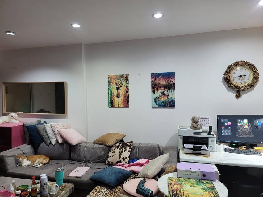 🏡 ขายทาวน์โฮม 3 ชั้น หมู่บ้านเมอริท เพลส ลาดพร้าว 87 แยก 10 💰 ราคา 3,990,000 บาท (ต่อรองได้) ✅ ค่าโอนคนละครึ่ง 📍 เจ้าของขายเอง 6