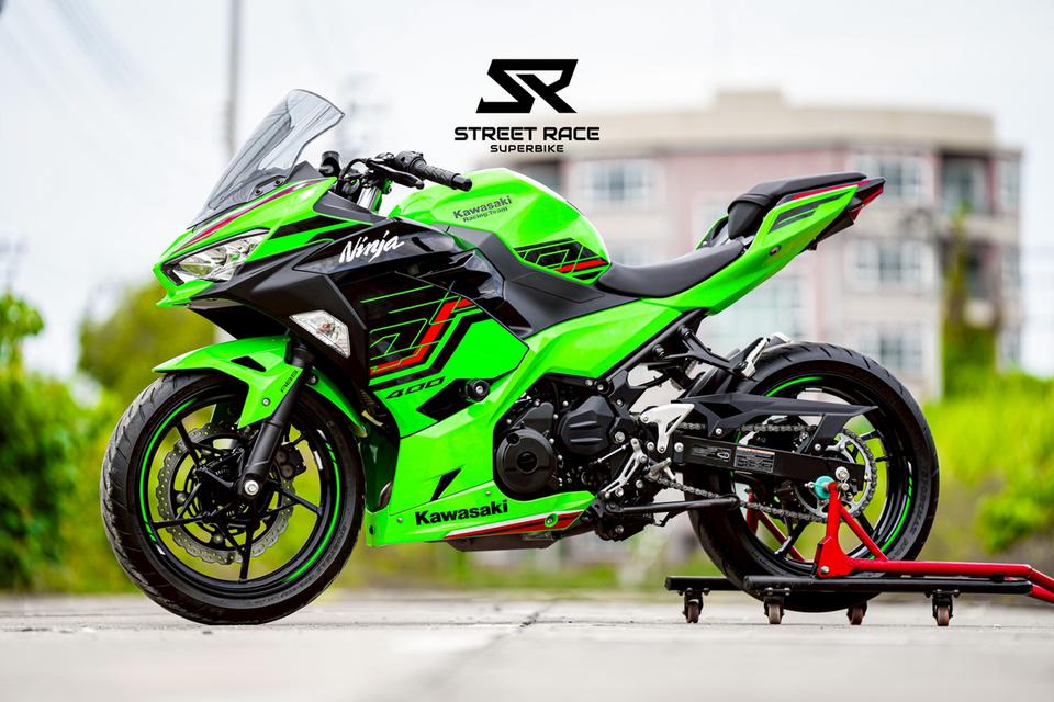 2024 Kawasaki Ninja 400 KRT ปี 2024 สีเขียวดำ 🏍️ สวย เดิมแท้ ไมล์น้อย พร้อมขี่! ✅ ไมล์เพียง 7,xxx กม. เท่านั้น จะออกมือ1 ดูคันนี้ก่อน!! 11