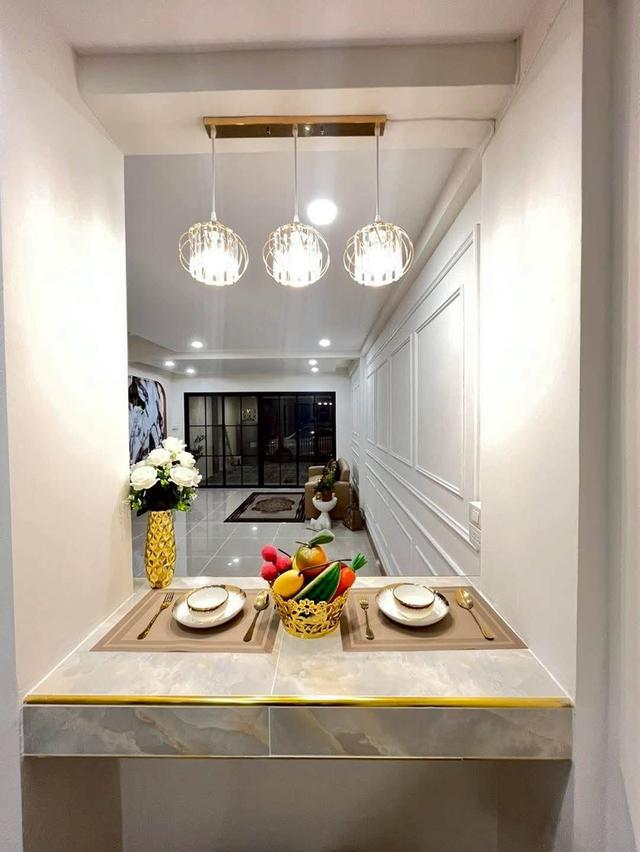 ขายถูกทาวน์เฮ้าส์ 2 ชั้น หมู่บ้าน บ้านพระปิ่น3 บางใหญ่ ซอย18  Baan Phrapin 3 Bangyai Soi 18  ขนาด 17 ตรว. 3 นอน 2 น้ำ บ้านสวย บ้านเปล่า รีโนเวทใหม่ 4