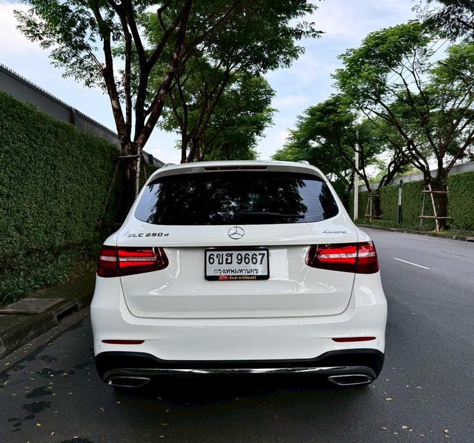 รหัสรถ AP9667 Benz GLC250 d AMG Dynamic ดีเซล สีขาว ปี 2019