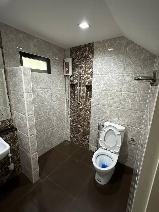 ขาย…บ้านเดียว สองชั้นตกแต่งเรียบร้อย หมู่บ้านวิสดอมกรีนทาวน์ 2 เพชรเกษม 69 ถนนเลียบคลองภาษีเจริญฝั่งใต้ รูปย่อยที่ 4