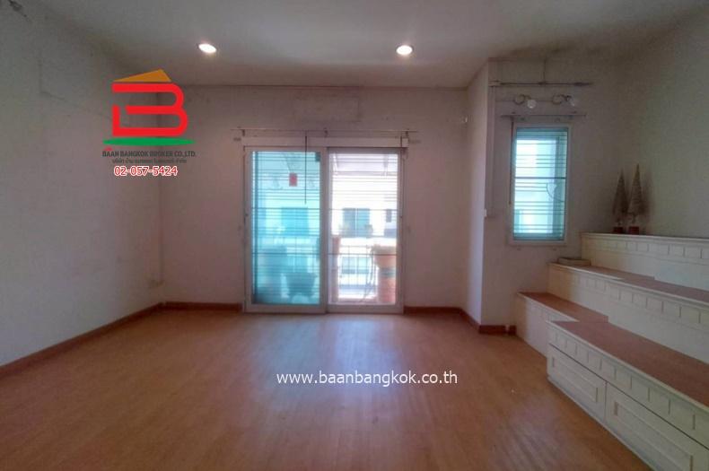 ทาวน์โฮม แกรนดิตี้ 2 สาธุประดิษฐ์ (ใกล้เซ็นทรัลพระราม 3) เนื้อที่ 21.8 ตรว. แขวงบางโคล่ เขตบางคอแหลม กรุงเทพมหานคร 10