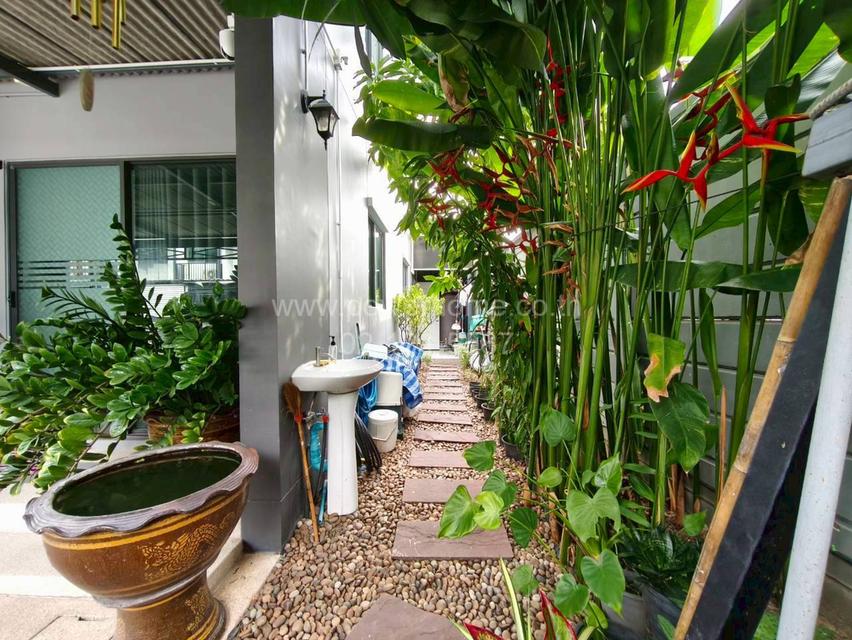 หมู่บ้านเมททาวน์ ปทุม-ติวานนท์ ต.บ้านฉาง อ.เมืองปทุมธานี จ.ปทุมธานี