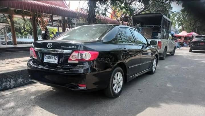 Toyota Corolla Altis 2010 สวยๆ 6