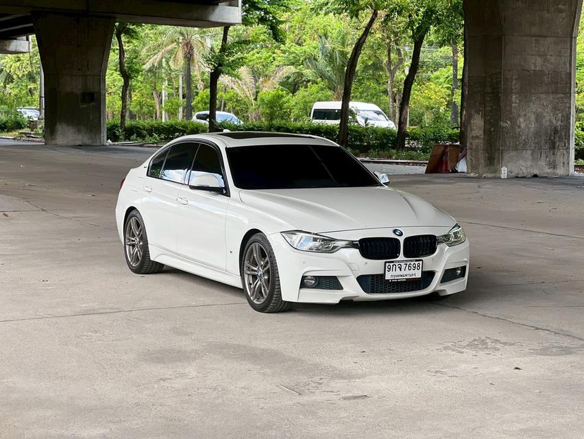 BMW 330e M Sport 6