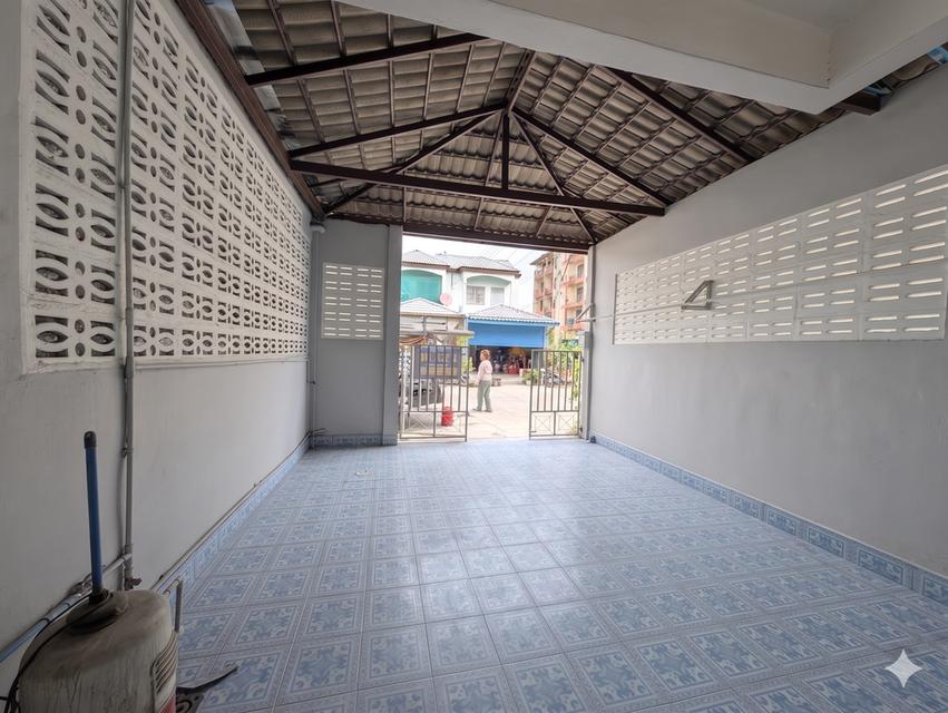 บ้านทาวน์โฮม ดอนหัวฬ่อ ชลบุรี ติดโรบินสัน รูปที่ 3