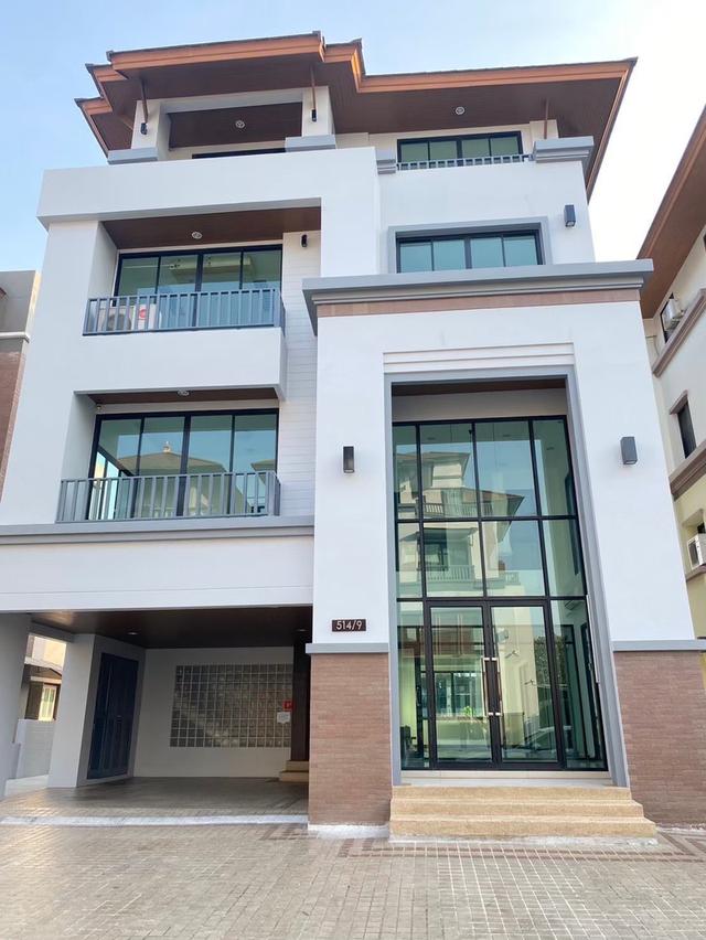 ให้เช่า สำนักงาน/โฮมออฟฟิศ 4 ชั้น เหม่งจ๋าย รัชดา (รีเจ้นท์) | 550 ตร.ม. | ใกล้ MRT ห้วยขวาง / เซ็นทรัลพระราม 9 1