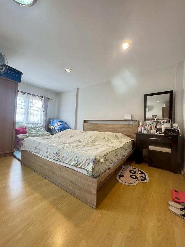 บ้านทาวน์โฮม3ชั้น ย่านท่าพระ 9