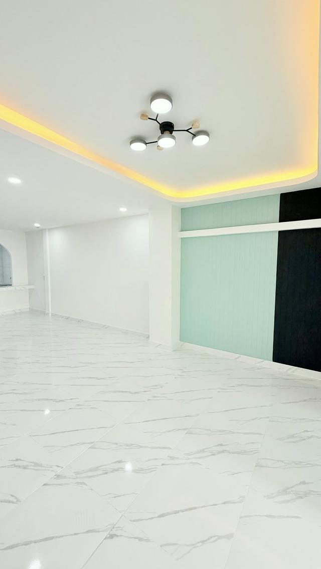 ขายหมู่บ้าน ฉัตรณรงค์4 (ถนนเมน) 4