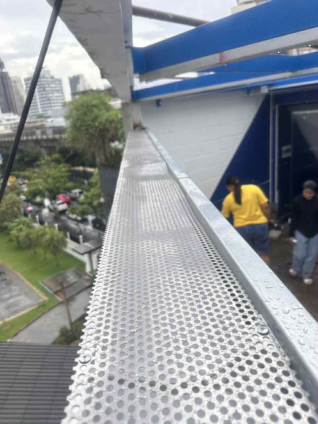 ช่างรางน้ำฝนตำบลนาเวียง อำเภอทรายมูล โทร  0807961999  ไอดีไลน์  0807961999 3