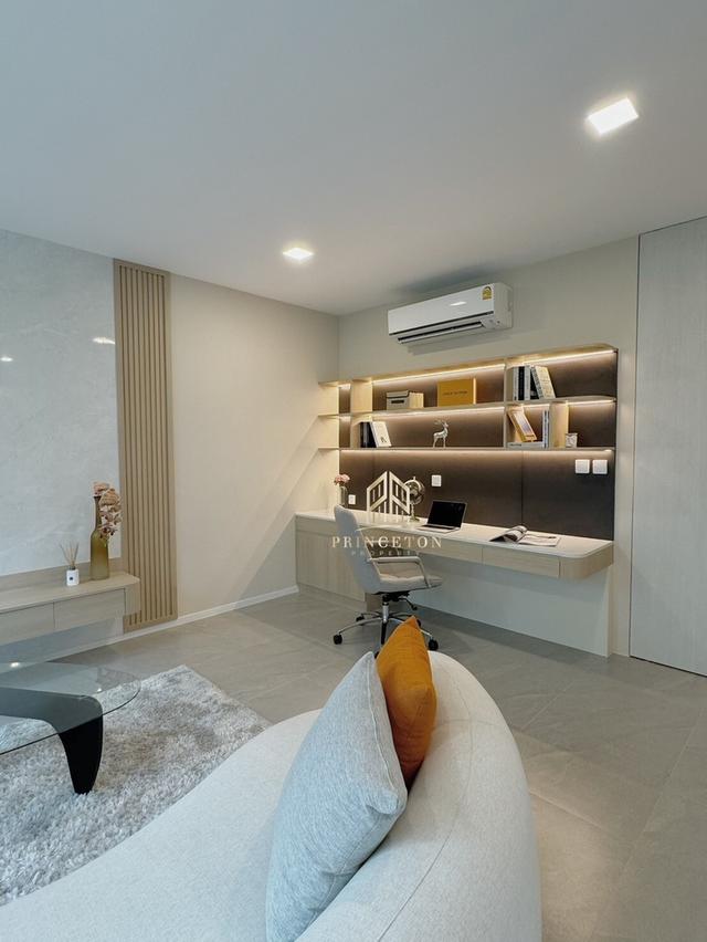 Luxury House For Sale or Rent VIVE Krungthep Kreetha next to Wellington School 13