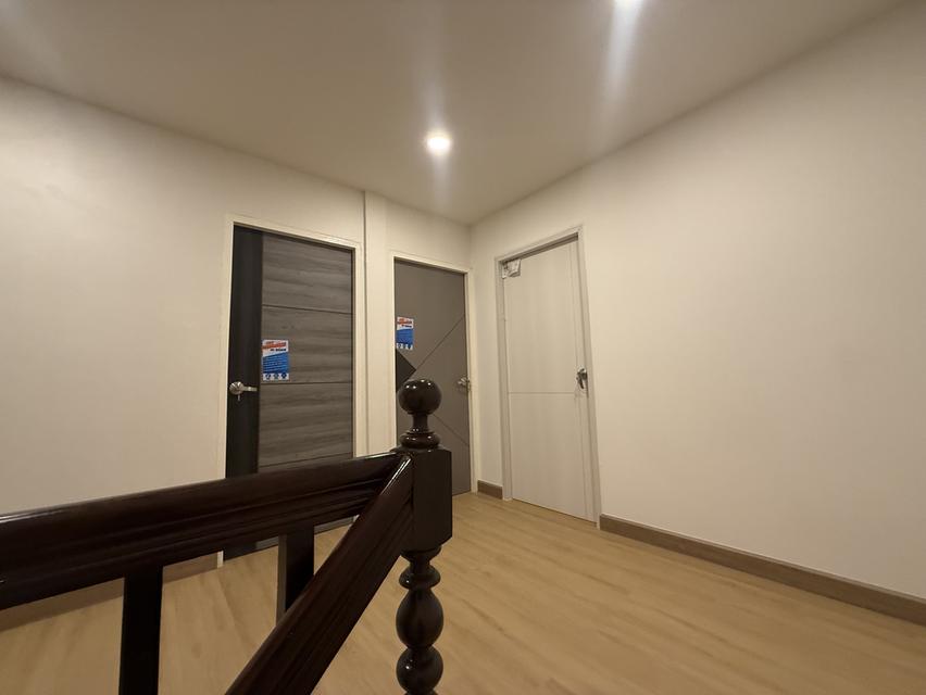 Vายทาวน์เฮาส์  23 ตรว  2 ชั้น   รีโนเวทใหม่3 ห้องนอน2 ห้องน้ำ 9