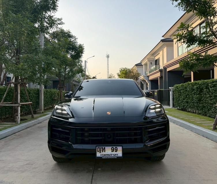 Porsche Cayenne S E-Hybrid ปี 2025รถออกศูนย์ AAS บอดี้สีดำ ภายในแดง