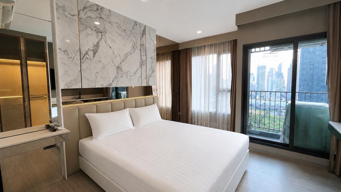 Condo Life Asoke-Rama9 2