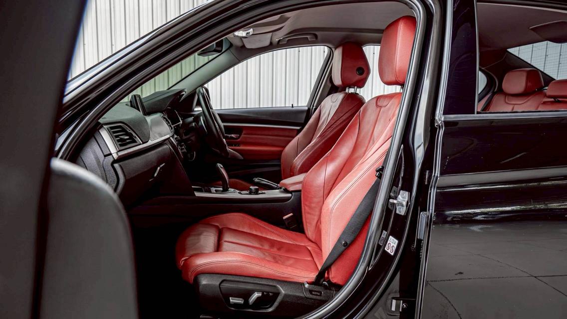 BMW 330E Sport ปี2018 รูปที่ 12
