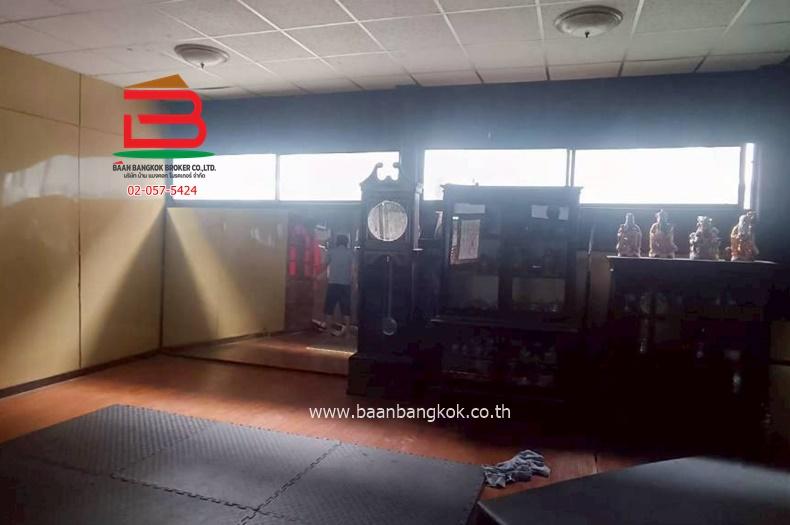 ที่ดินพร้อมบ้าน ซอยเพชรหึงษ์ 28 (ใกล้ตลาดบางน้ำผึ้ง) เนื้อที่ 387 ตรว. ตำบลบางกอบัว อำเภอพระประแดง จังหวัดสมุทราปราการ 9