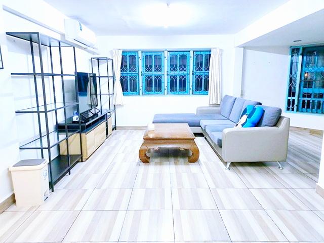 ตลาดนัดสัมมากร 1กม.ให้เช่าบ้านเดี่ยว 2 ชั้น พร้อมเฟอร์ฯ สวย สภาพดี 60 ตร.วา.ม.นานาชาติแสตมฟอร์ด 2.9 กม. เดอะพาซิโอ ทาวน์ 3