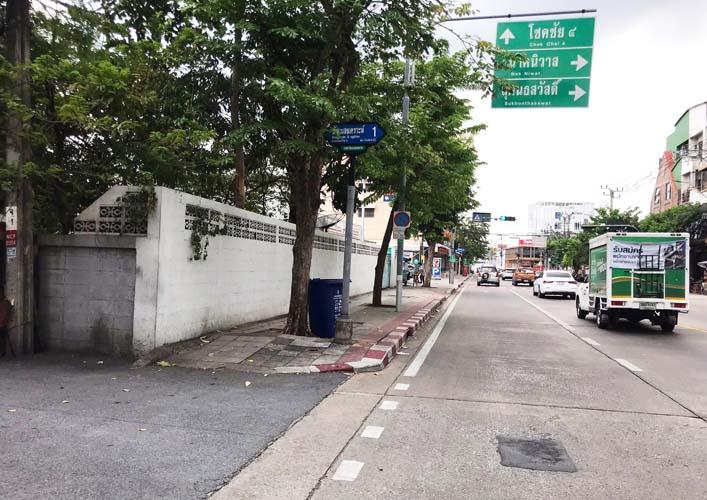 L-152 : ที่แปลงมุม 125 ตร.วา ถนนเมน ปากซอยสังคมสงเคราะห์ 1 (ลาดพร้าว 71) วังทองหลาง 11