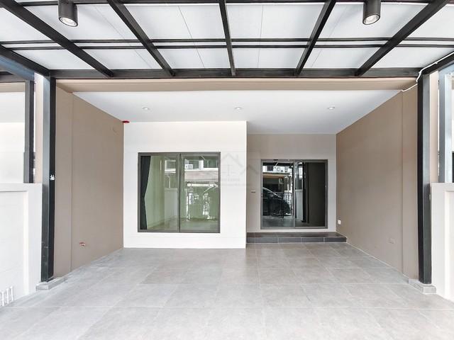 ขายทาวน์โฮม 2 ชั้น วี คอมพาวด์ บางนา-ศรีนครินทร์ V Compound build-in ครัวต่อเติมเต็มพื้นที่ พร้อมอยู่ ใกล้สารสาสน์วิเทศส 8