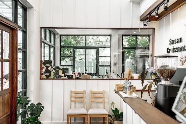 ให้เช่าอาคารพาณิชย์ 2 ชั้น 200 ตร.ม. ซอยเอกมัย 24 เหมาะทำธุรกิจ ใกล้ BTS เอกมัย 2