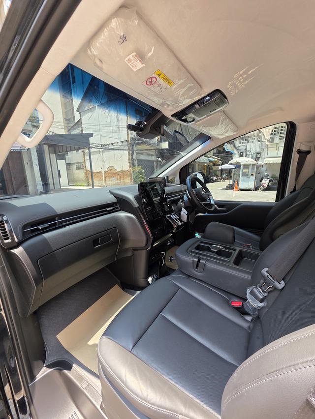 ขาย 2025 รถยนต์ ฮุนได Starria Premium 2.2D รูปที่ 3