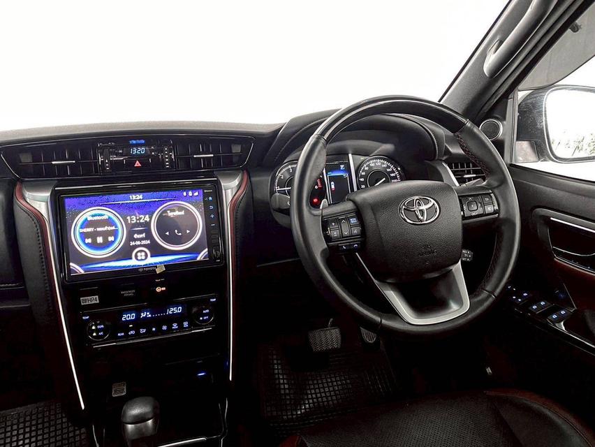 Toyota Fortuner  2.4 Legender ปี 2022 ใหม่มาก ไมล์น้อยสุดๆในตลาด 11