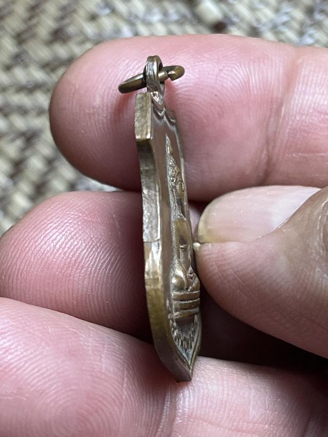 เหรียญหลวงพ่อทองทิพย์ วัดสวนตาล น่าน 3