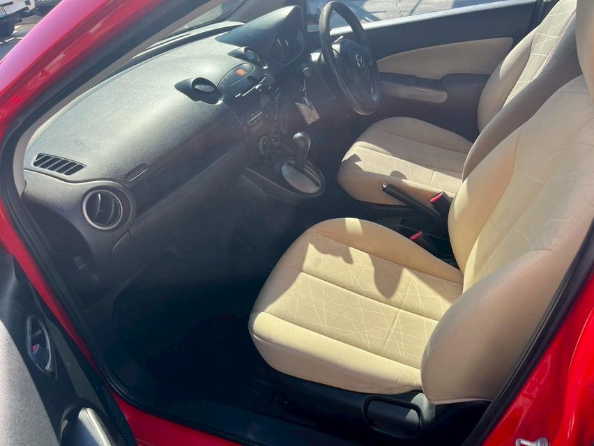 Mazda 2 2012 ออโต้ สีแดง รูปที่ 11