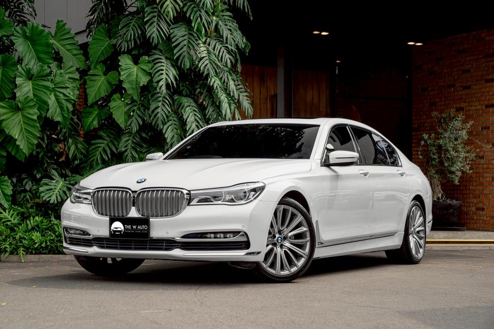 BMW 740Li Pure Excellence ปี 2017 