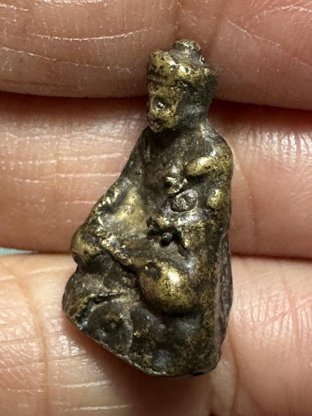 พระชัยวัฒน์ และ พระไตฮงกง เก่า ไม่ทราบที่ 2 องค์ 800 พร้อมจัดส่ง 9