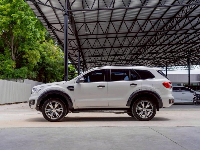 FORD EVEREST 2.2 TITANIUM+ 2WD ปี 2017