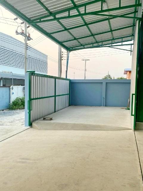 ทำโรงงาน ตรมละ 70-75บาทถูกที่สุดในโลก ให้เช่าโกดัง เกือบไร่ 802ตร.ม รร.วัดบางกระดี่ 1 กม. ย่านพระราม 2 ตลาดบางกระดี่ 1.5 3
