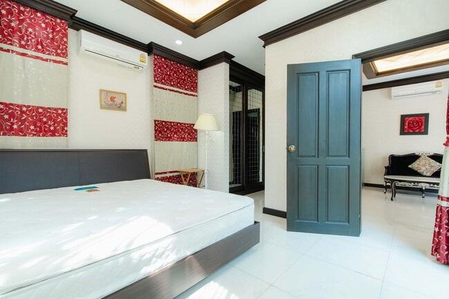 บ้านหรูพร้อมสระว่ายน้ำ บนที่ดินเกือบ 174 ตร.ว. ใกล้โรงเรียนนานาชาติ ราชพฤกษ์ โครงการ ลัดดารมย์ เอลิแกนซ์ ถูกออกแบบในสไตล์ Modern California 11