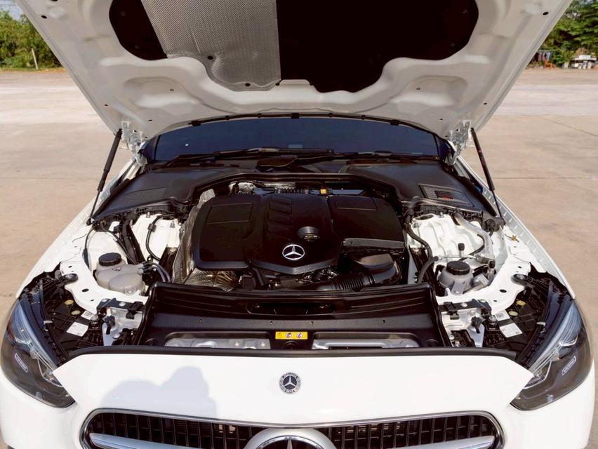 Mercedes Benz C220d AVANTGARDE ปี 2023 จด 2025 8