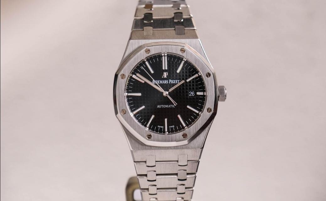 Audemars Piguet Royal Oak Black Dial 15400ST 3