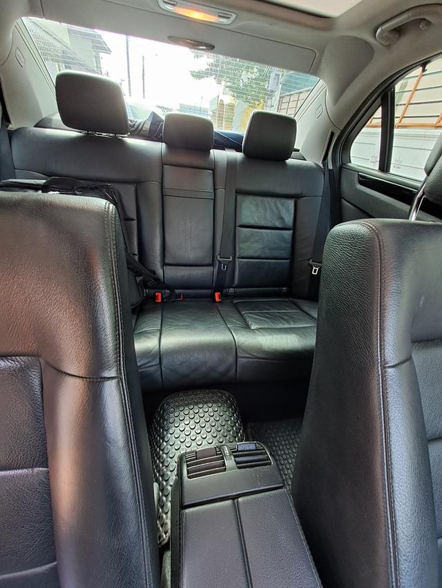 Benz E250  7