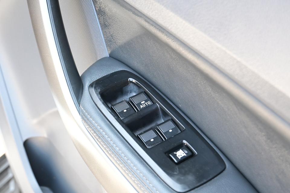 Ford Everest 2.2 Titanium 2015 รูปที่ 6