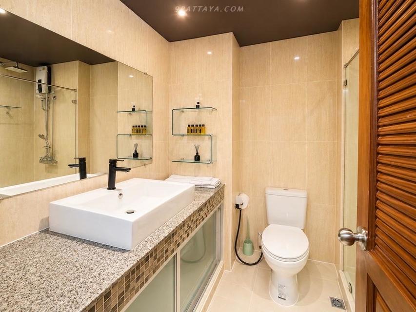 For Sale — View Talay 3 Jomtien, PratumnakBeachfront condo opportunity in View Talay 3 Jomtien, Building B, located on Pratumnak Soi 6. 10