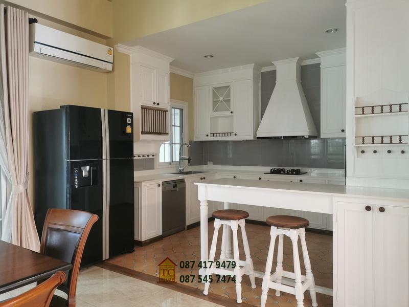 ขายด่วนบ้าน 3 ชั้น 63.5 ตรว. พร้อมเฟอร์ฯ ม.แฟนตาเซียวิลล่า ใกล้เซ็นทรัลบางนา บ้านสวยสไตล์วินเทจ-วิคตอเรียน 8