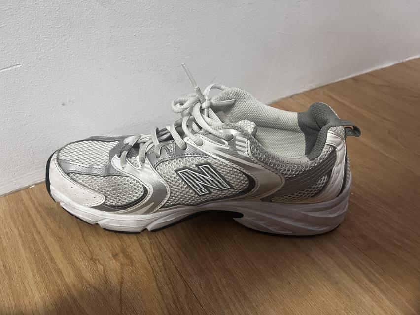 รองเท้า new balance 530 size 42