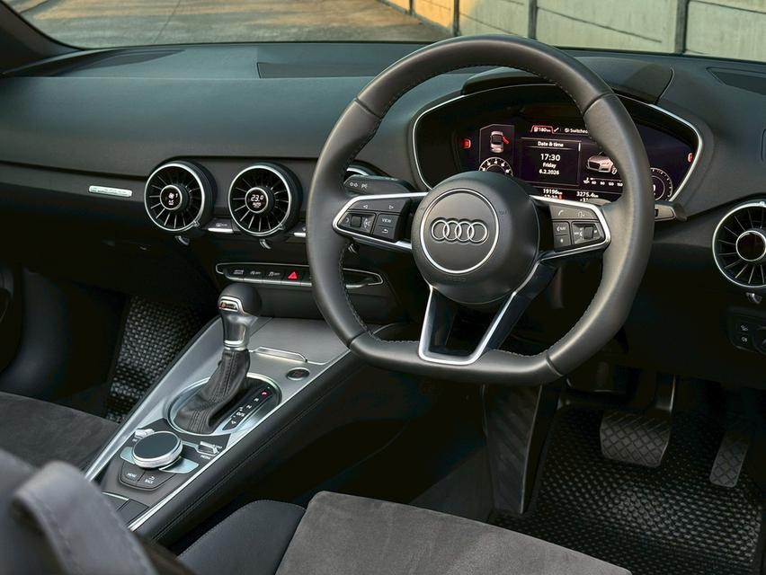 Audi TT RD 45 TFSI S LINE ปี 2019 สีฟ้า เลขไมล์ 19,xxx km ราคา 1,929,000 บาท ⚙️ออปชั่น⚙️ - เครื่องยนต์เบนซิน 2.0 ลิตร / 230 hp - เกียร์อัตโนมัติ 6 จ รูปที่ 5