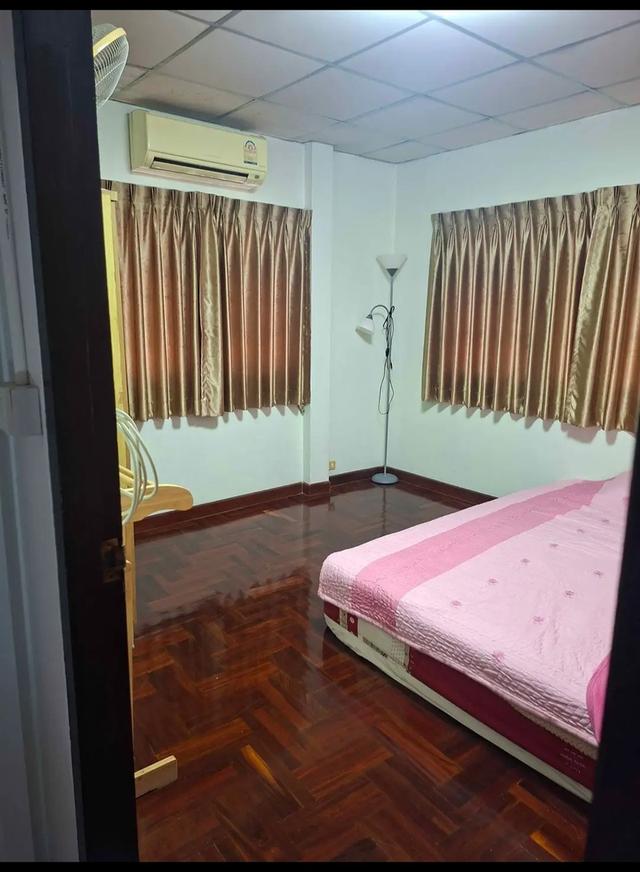 บ้านแฝด 3 ห้องนอน 2 ห้องน้ำ 9