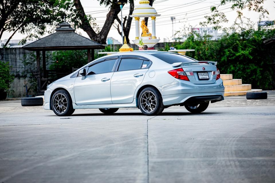 #HONDA #CIVIC FB 1.8 S ปี 2013เกียร์ออโต้ | สีฟ้า | มือเดียวป้ายแดง✨ รถสวย คลีน เดิมๆ สภาพดีมาก✅ มือเดียวป้ายแดง✅ ไม่เคยชน | ไม่เคยติดแก๊ส✅ ไมล์แท้ รูปที่ 5