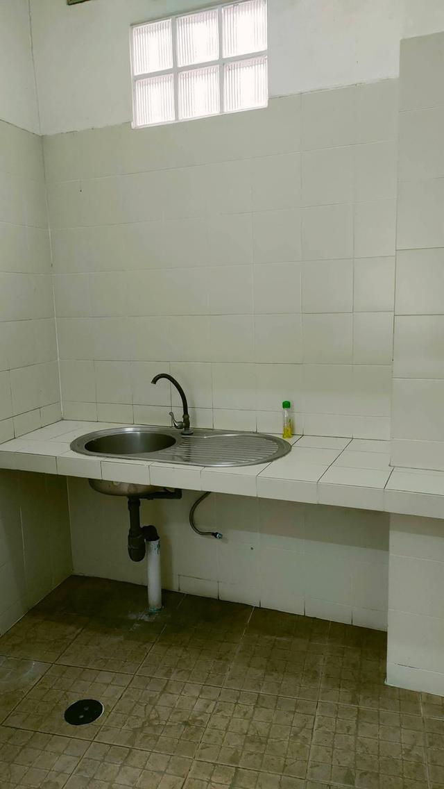 อาคารพาณิชย์นวมินทร์ 28 12