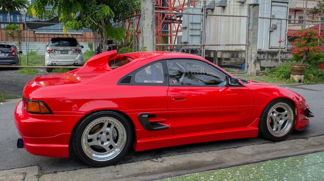 Toyota MR2 สีแดงสวยมาก 3