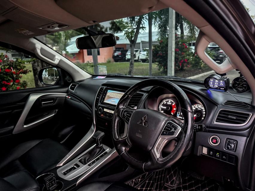 Mitsubishi Pajero 2.4GT ปี16 11