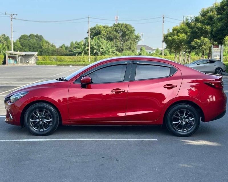 Mazda2 Skyactive 1.3 Sport High. เกียร์ Auto สีแดง ปี2015 รหัส QT6027 6