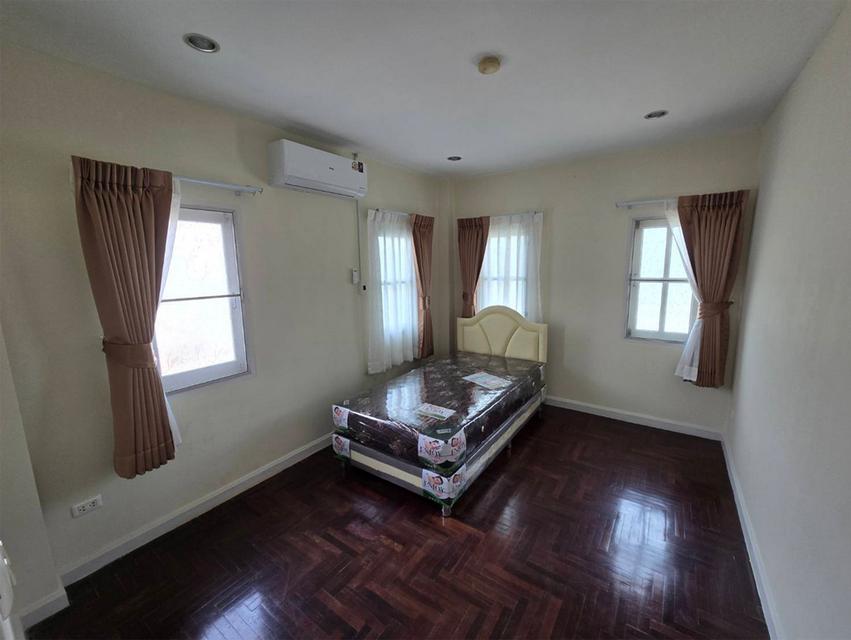 หมู่บ้านเพอร์เฟค เพลส รามคำแหง ซอยเคหะร่มเกล้า 64 บ้านเดี่ยวให้เช่า (ต้นโครงการ) 72 ตารางวา 4 ห้องนอน 3 ห้องน้ำ บ้านสวยพร้อมเข้าอยู่ 9
