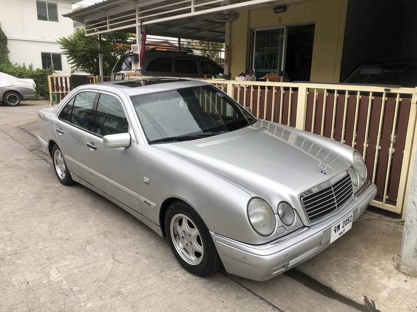 W210 e230 Avantgarde ไม่เคยแก้ส ประกอบนอก Moonroof gear5speed ม่านหลัง กระจกข้างพับได้ Parktronic หน้าหลัง  2